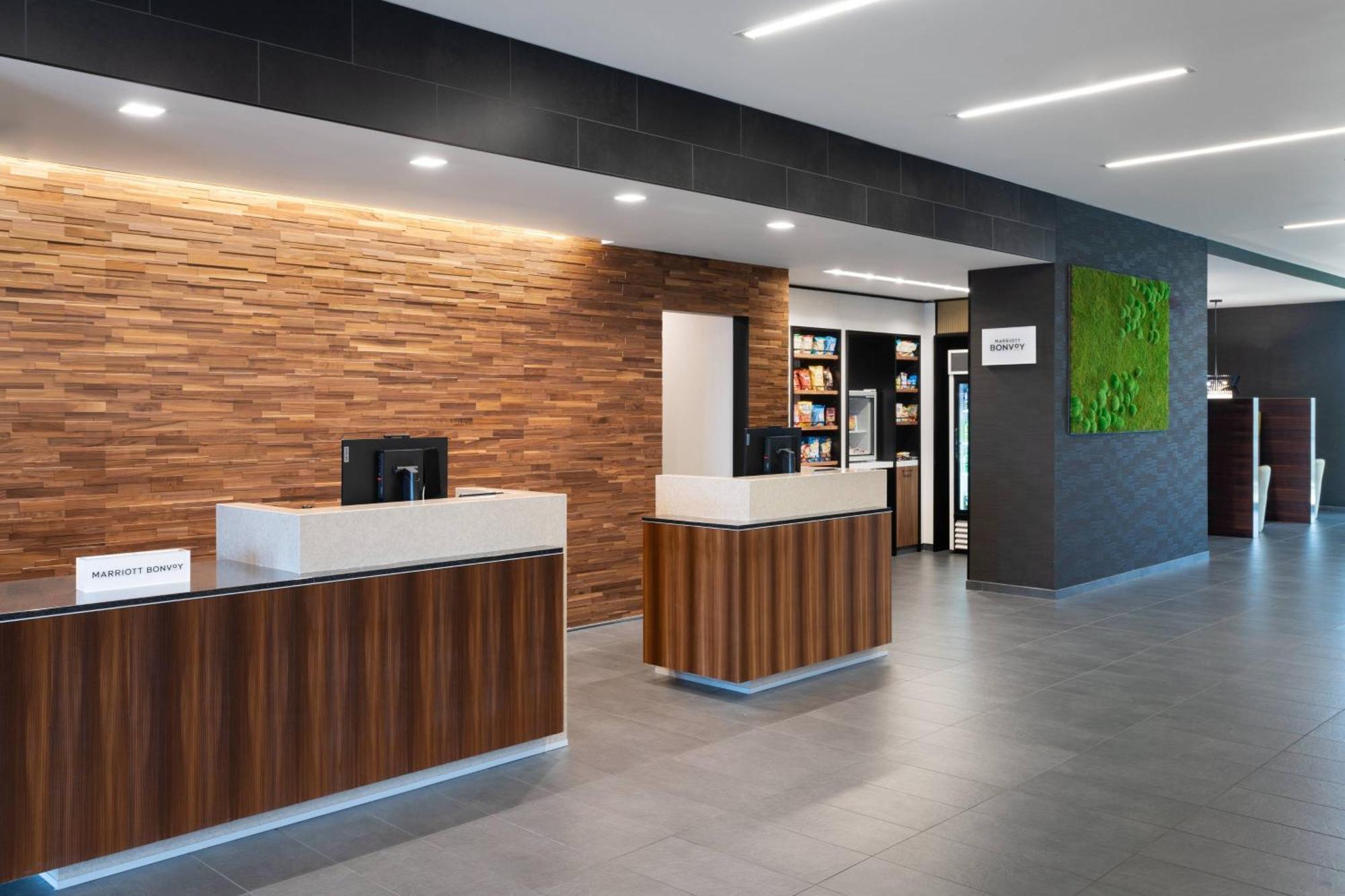 Courtyard By Marriott Port St. Lucie Tradition Экстерьер фото